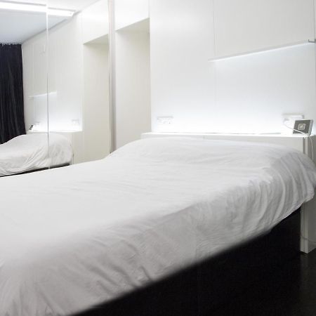 Bauhaus Apartment By People Rentals Bilbao Buitenkant foto